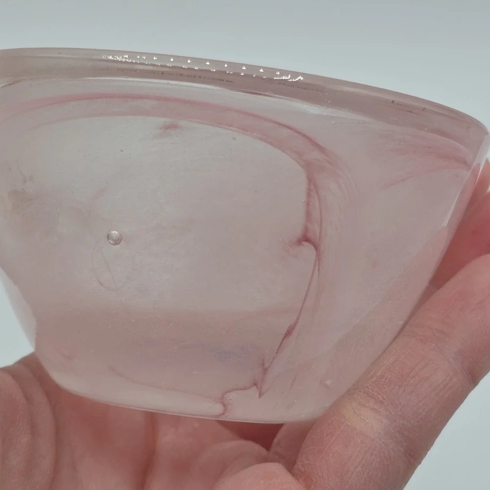 Vtg‎ Pink Glass Votive Candle Holder Swirl Design